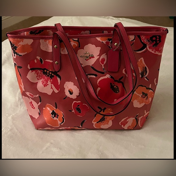Coach Pink Floral Tote Bag - Picture 4 of 13